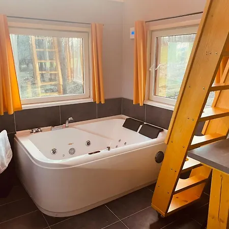 Ferienhaus Privatni Wellness Rockstar *