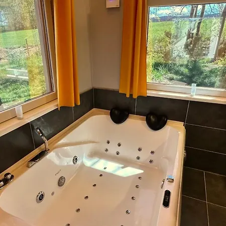 Casa de Férias Privátní Wellness Rockstar Smržovka